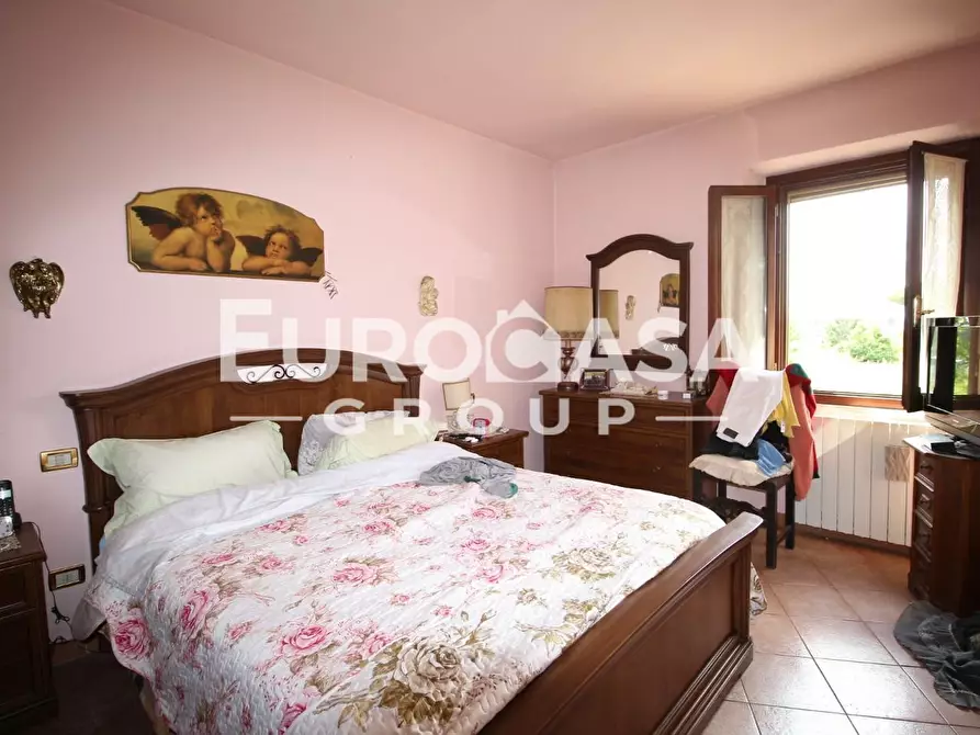 Immagine 12 di Appartamento in vendita  a Pontedera