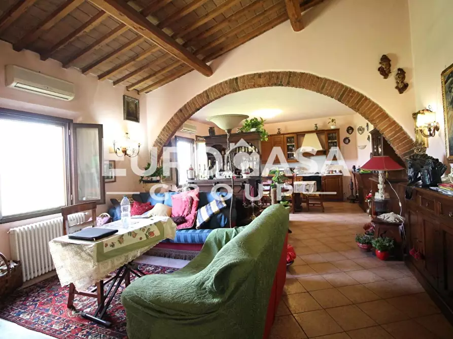 Immagine 18 di Appartamento in vendita  a Pontedera