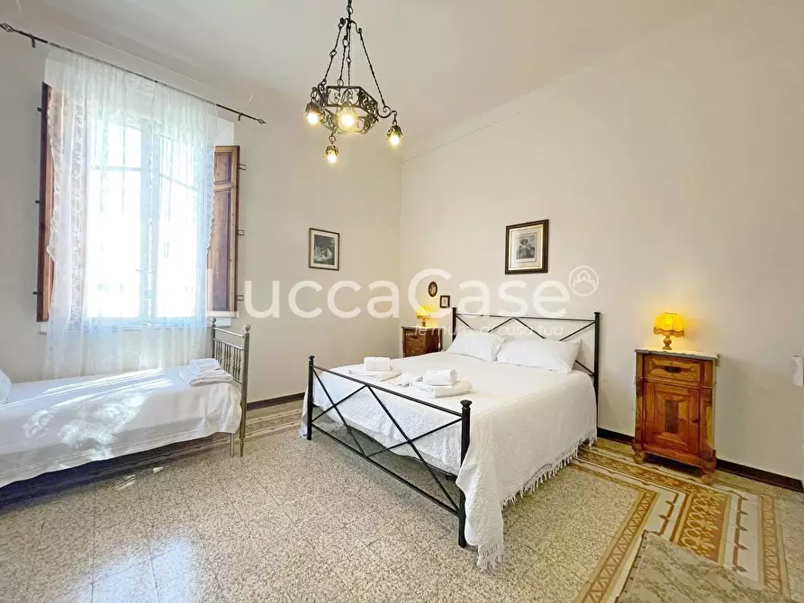 Immagine 13 di Attività commerciale in vendita  a Lucca