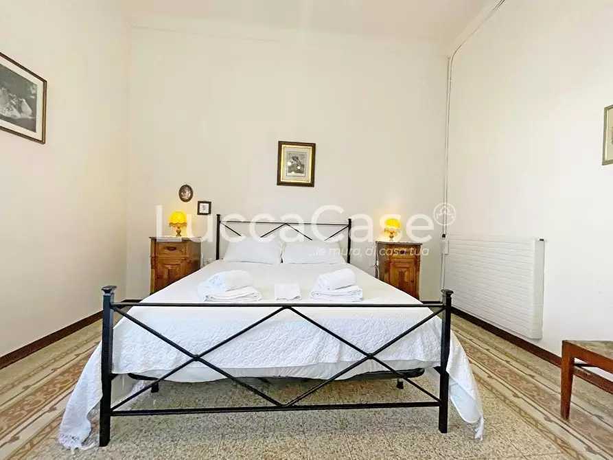 Immagine 14 di Attività commerciale in vendita  a Lucca