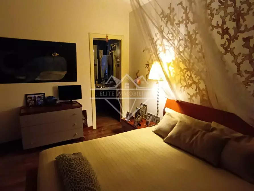 Immagine 20 di Appartamento in vendita  a Carrara