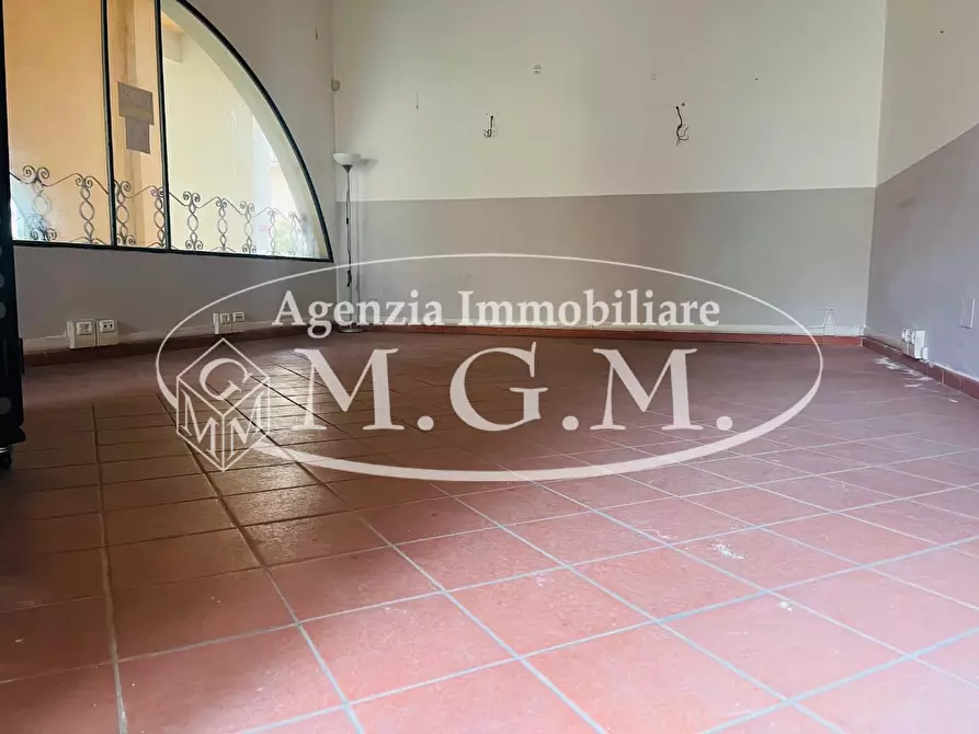 Immagine 5 di Locale commerciale in vendita  a Pisa