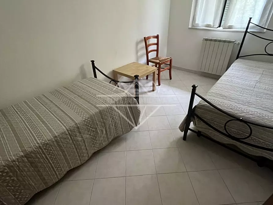 Immagine 10 di Appartamento in affitto  a Massa