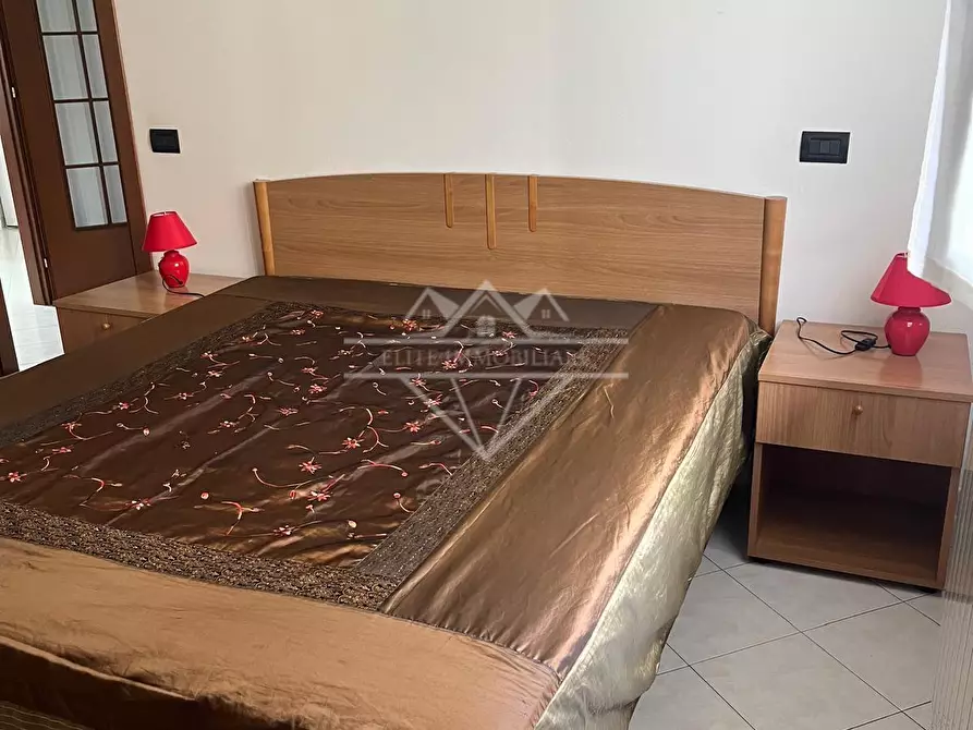 Immagine 8 di Appartamento in affitto  a Massa