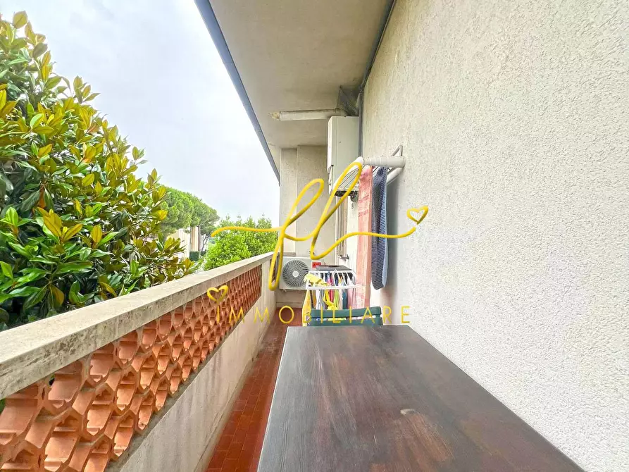 Immagine 9 di Casa bifamiliare in vendita  a Rosignano Marittimo