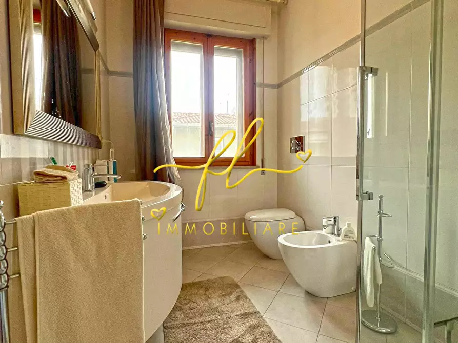 Immagine 23 di Casa bifamiliare in vendita  a Rosignano Marittimo