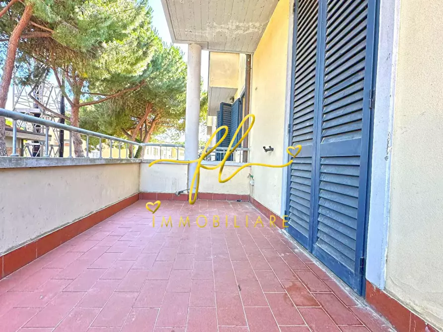 Immagine 15 di Appartamento in vendita  a Cecina