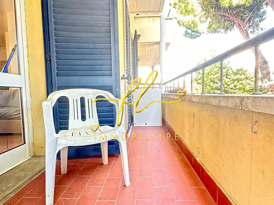 Immagine 9 di Appartamento in vendita  a Cecina