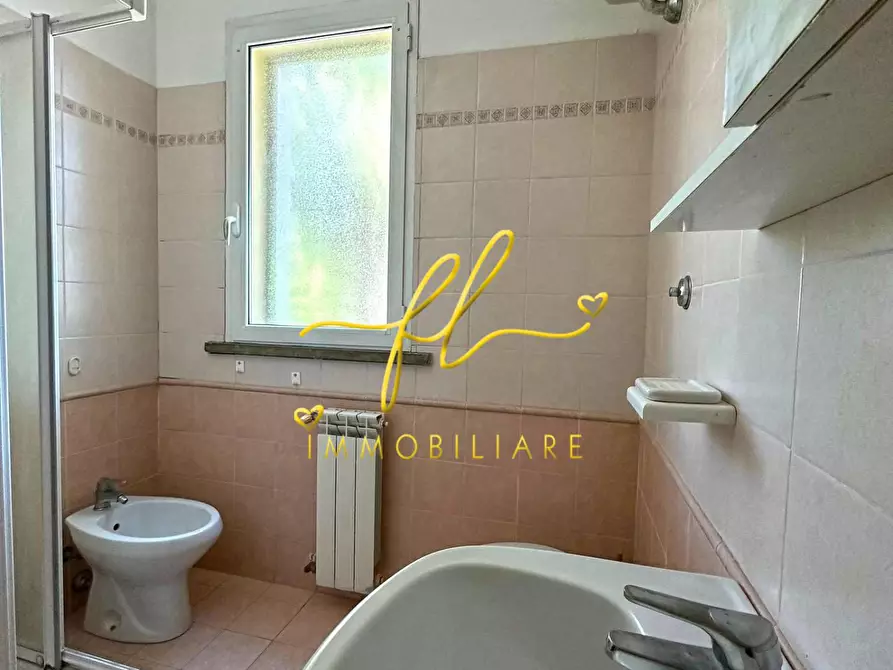 Immagine 20 di Appartamento in vendita  a Cecina