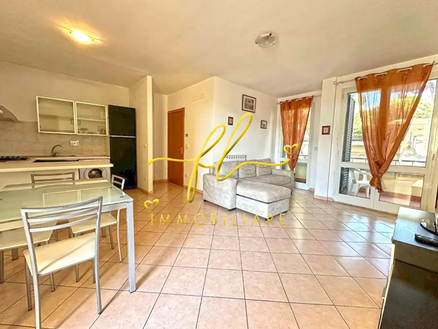 Immagine 3 di Appartamento in vendita  a Cecina