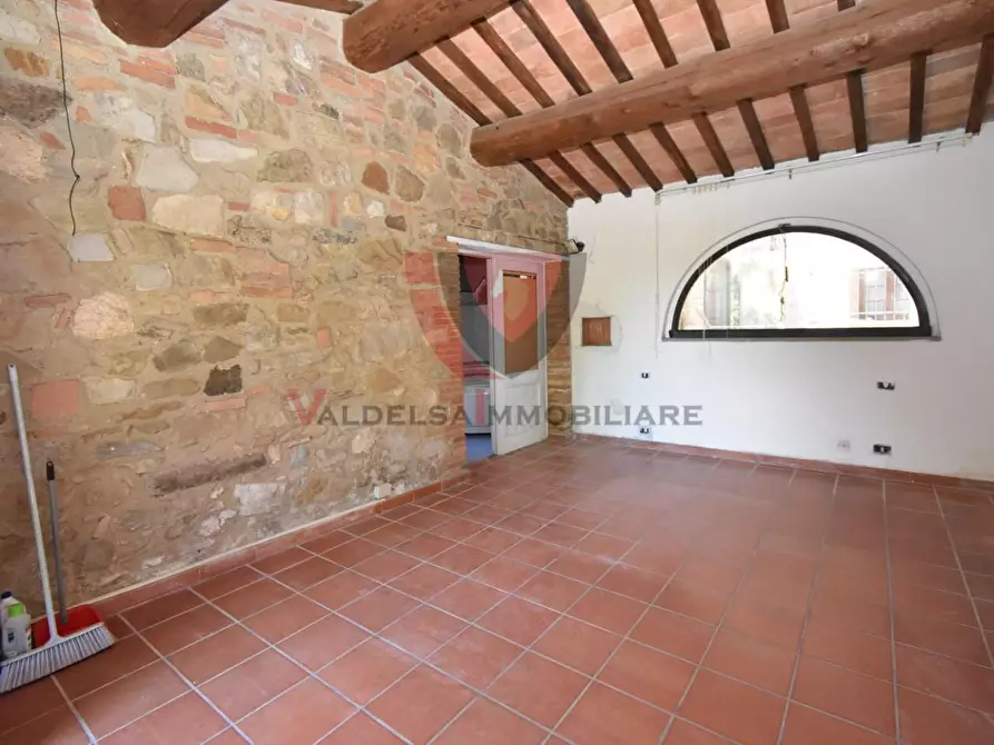 Immagine 4 di Appartamento in vendita  a Colle Di Val D'elsa