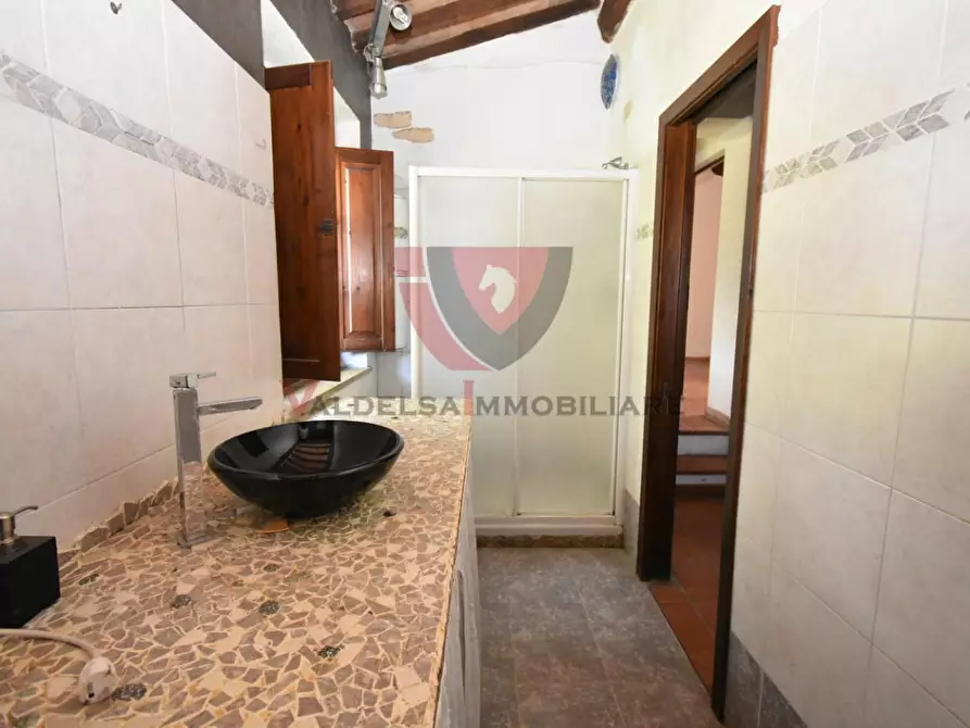 Immagine 14 di Appartamento in vendita  a Colle Di Val D'elsa