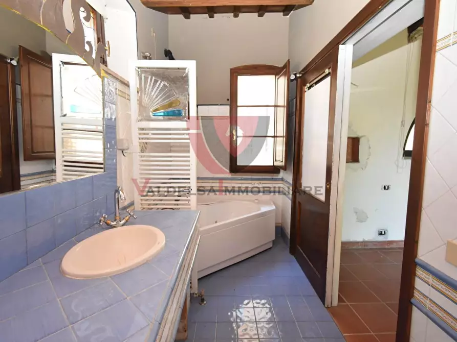 Immagine 20 di Appartamento in vendita  a Colle Di Val D'elsa