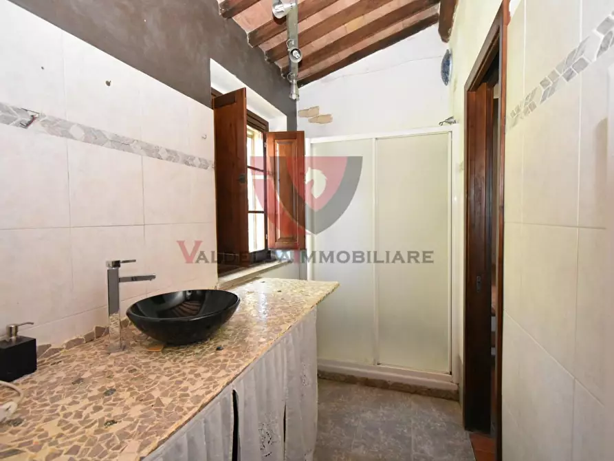 Immagine 15 di Appartamento in vendita  a Colle Di Val D'elsa