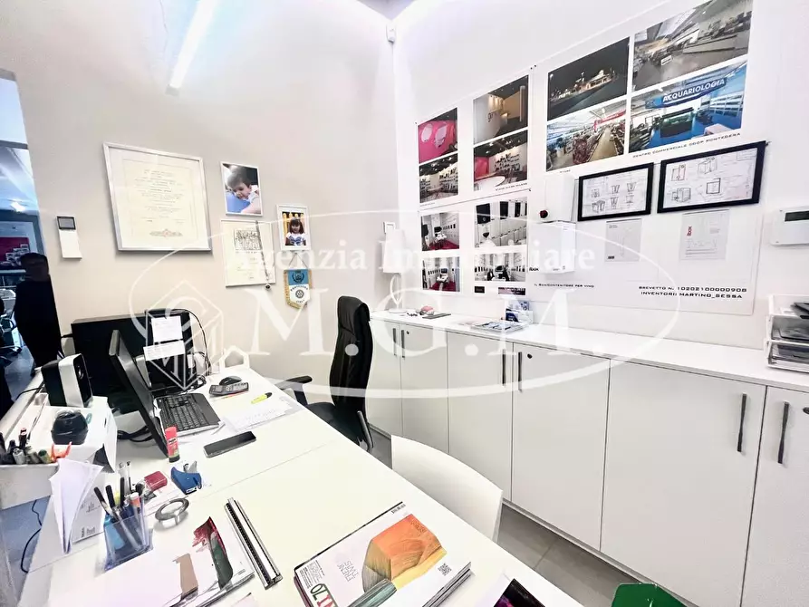 Immagine 9 di Ufficio in affitto  a Pontedera