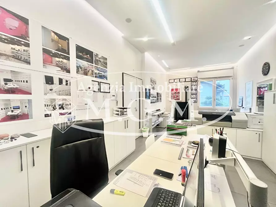 Immagine 7 di Ufficio in affitto  a Pontedera