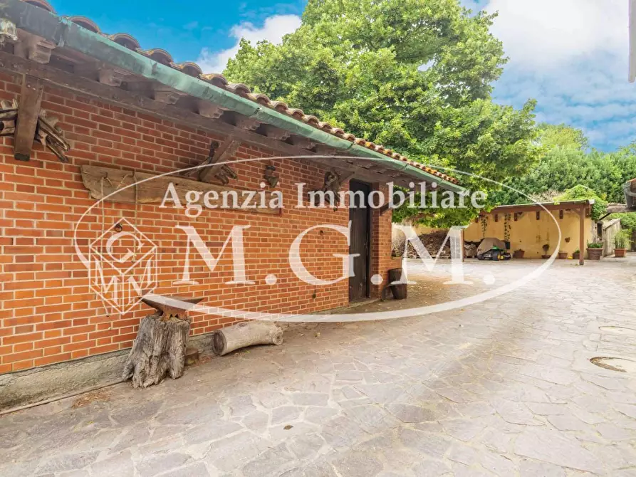 Immagine 7 di Rustico / casale in vendita  a Calcinaia