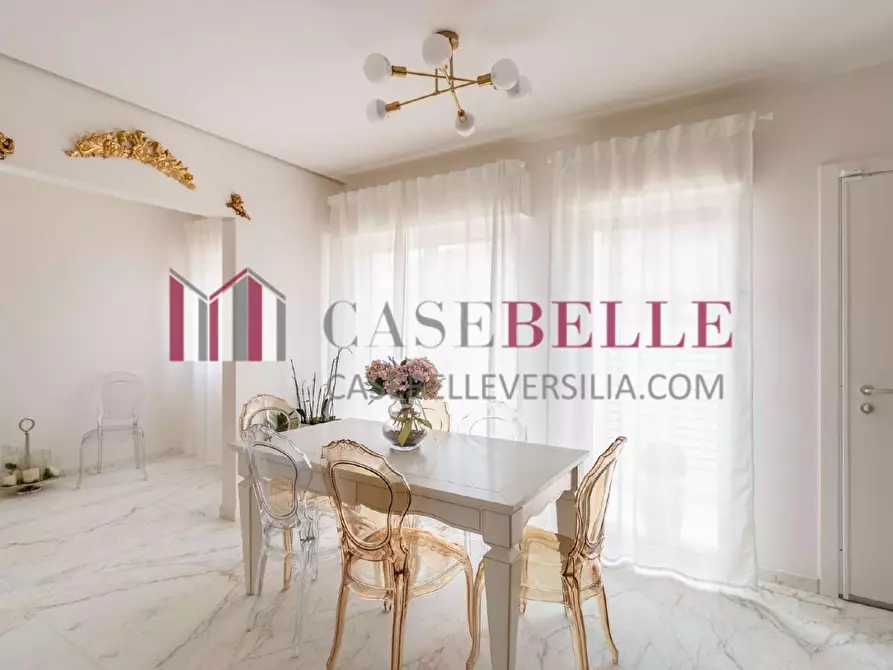 Immagine 9 di Appartamento in affitto  a Forte Dei Marmi