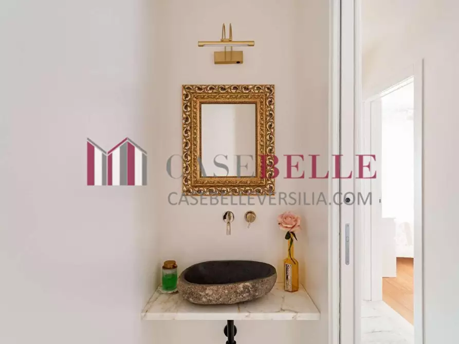 Immagine 12 di Appartamento in affitto  a Forte Dei Marmi