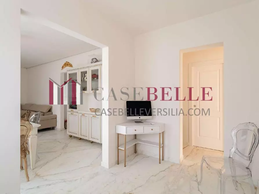 Immagine 11 di Appartamento in affitto  a Forte Dei Marmi