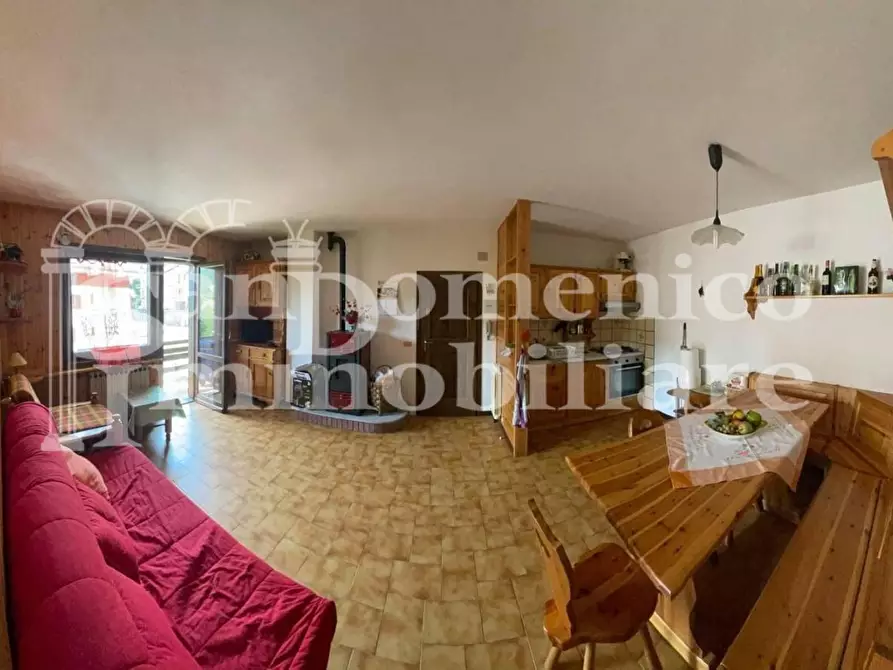 Immagine 3 di Appartamento in vendita  a Fiumalbo