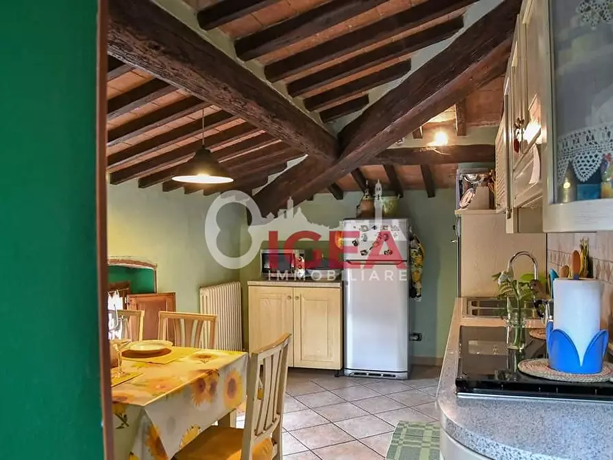 Immagine 10 di Mansarda in vendita  a Monteriggioni