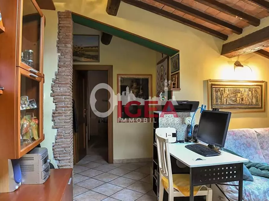 Immagine 12 di Mansarda in vendita  a Monteriggioni