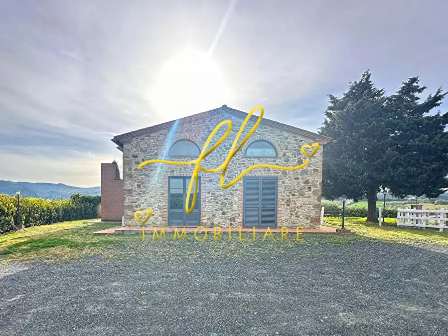 Immagine 33 di Casa colonica in vendita  a Santa Luce