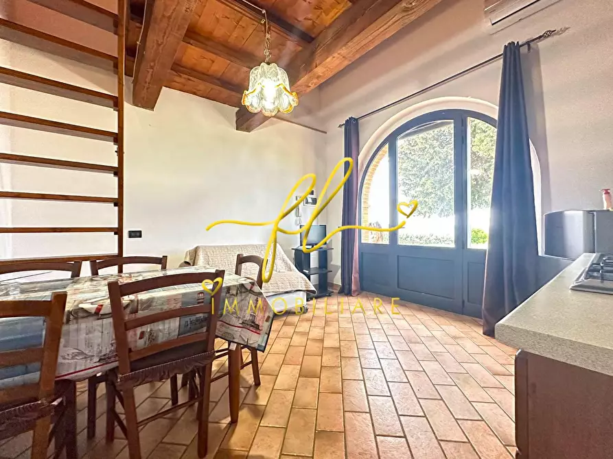 Immagine 4 di Casa colonica in vendita  a Santa Luce