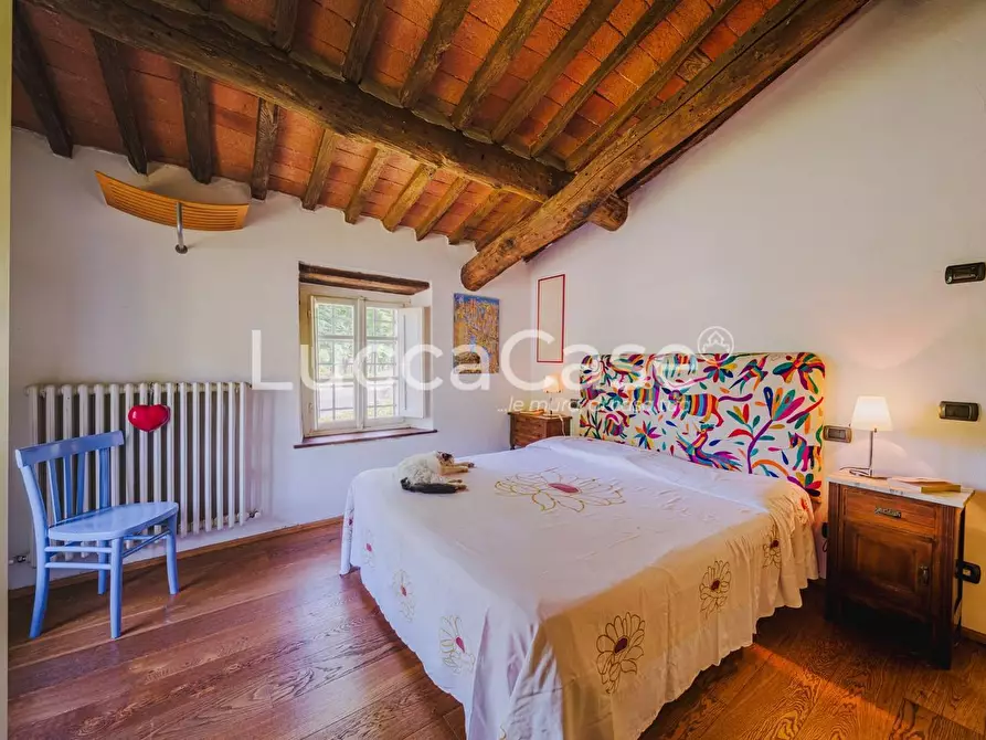 Immagine 12 di Villa in vendita  a Lucca