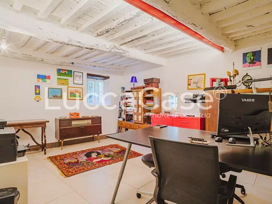 Immagine 20 di Villa in vendita  a Lucca