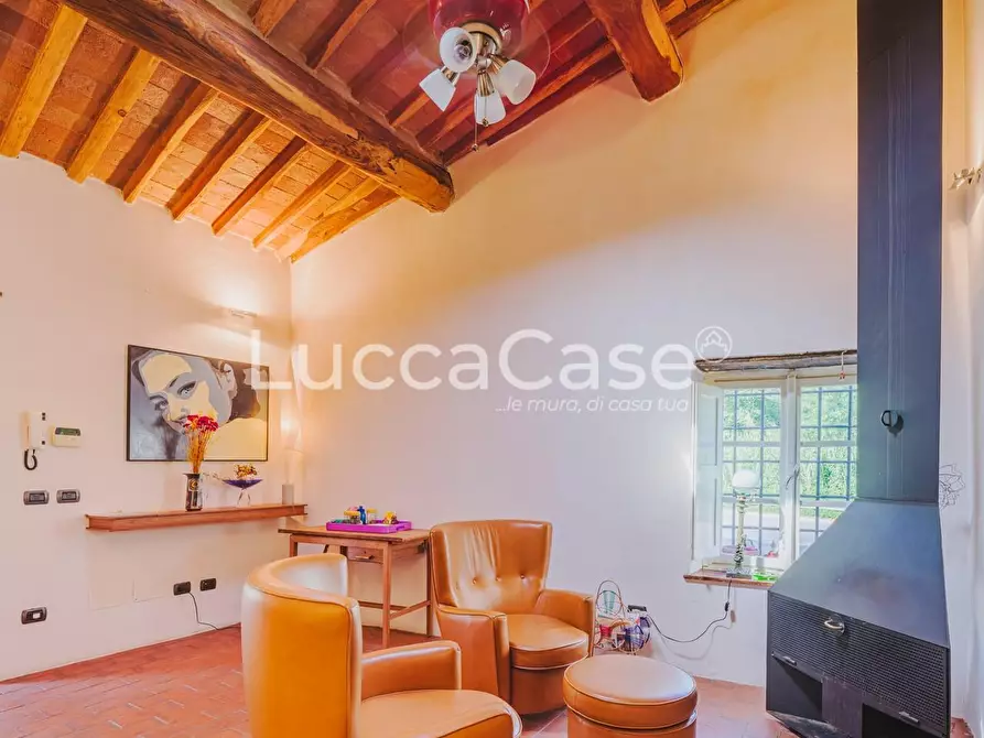 Immagine 6 di Villa in vendita  a Lucca