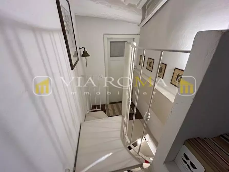 Immagine 31 di Appartamento in vendita  a Lucca