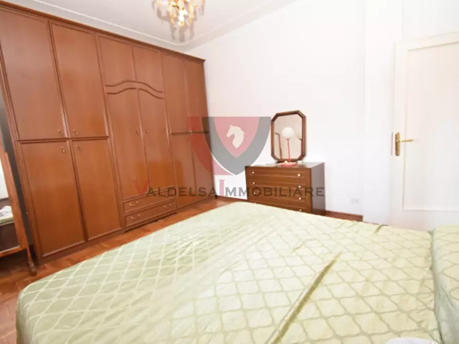 Immagine 21 di Appartamento in vendita  a Colle Di Val D'elsa