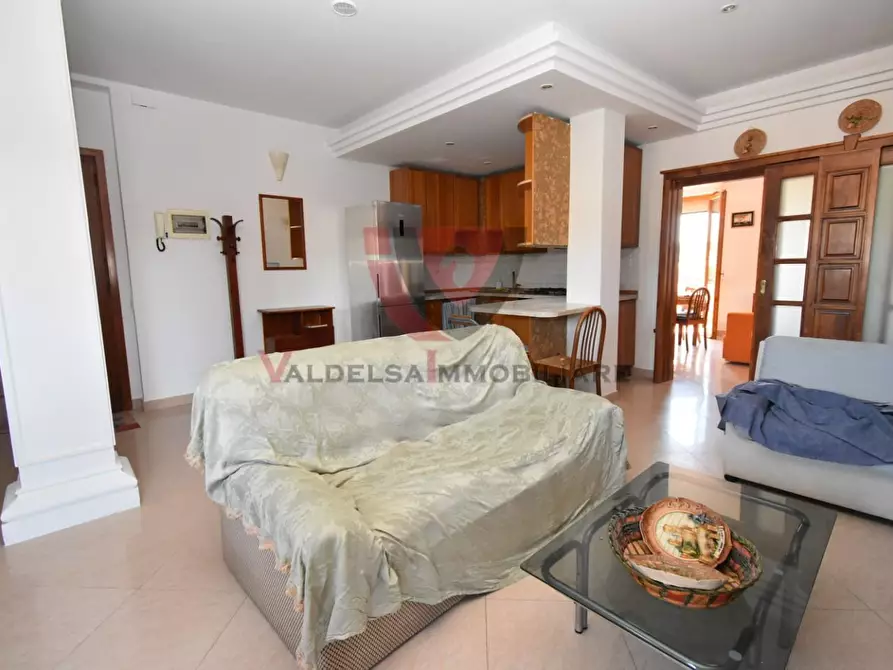 Immagine 4 di Appartamento in vendita  a Colle Di Val D'elsa