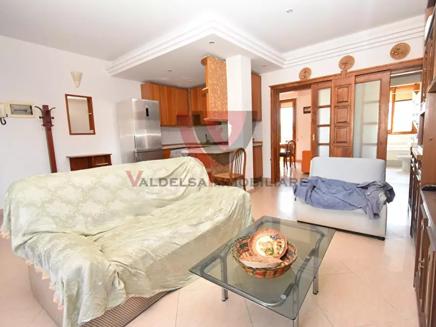 Immagine 3 di Appartamento in vendita  a Colle Di Val D'elsa