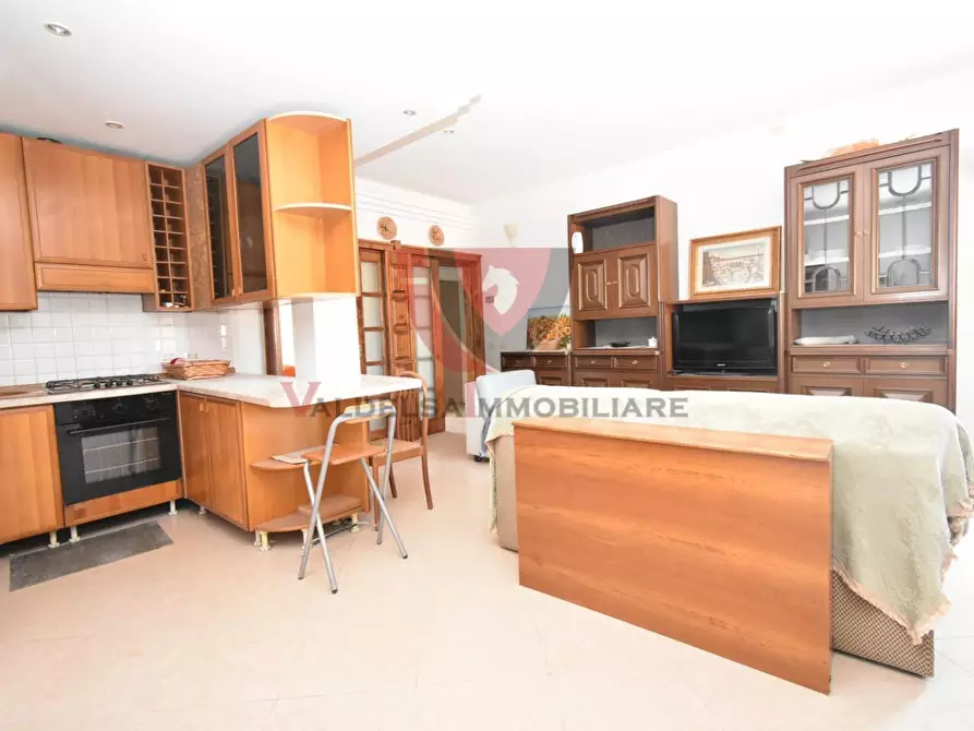 Immagine 29 di Appartamento in vendita  a Colle Di Val D'elsa