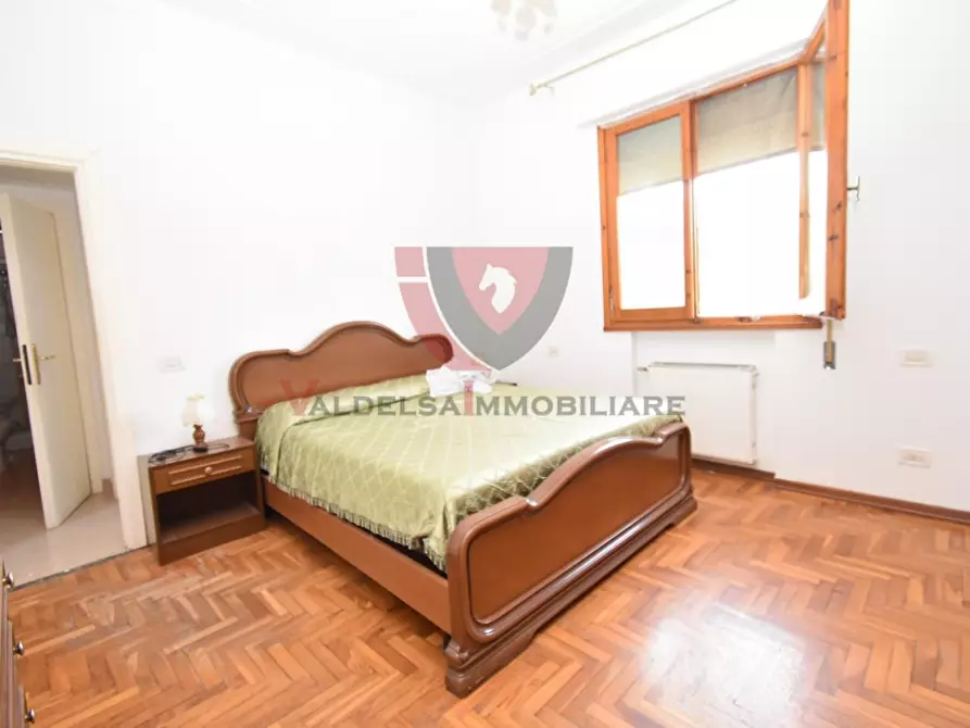 Immagine 19 di Appartamento in vendita  a Colle Di Val D'elsa