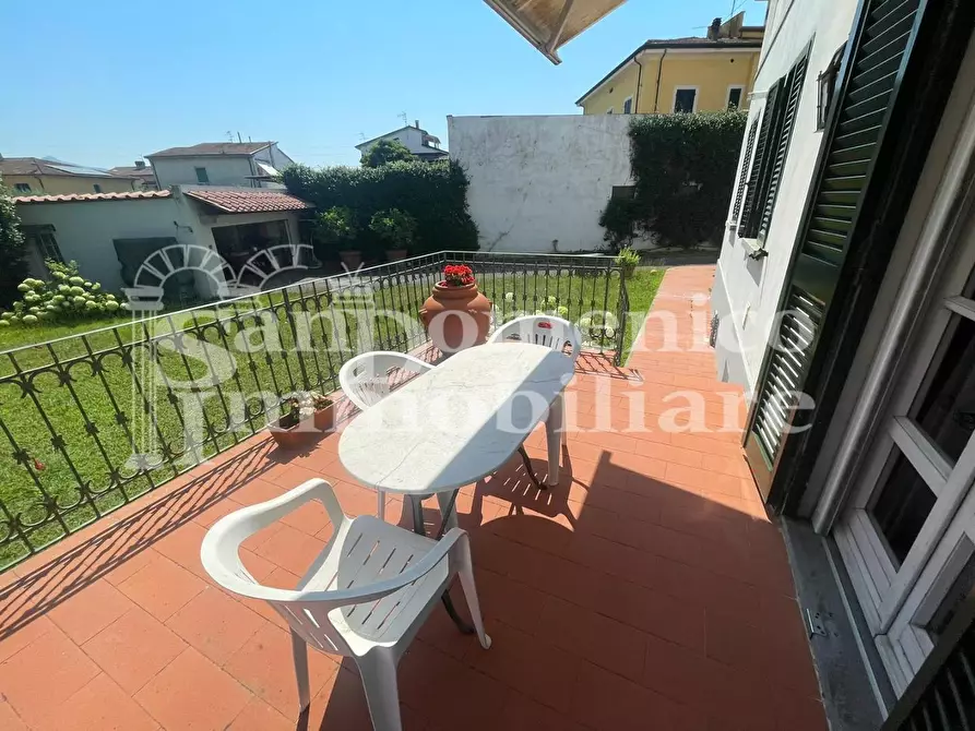 Immagine 64 di Villa in vendita  a Pisa