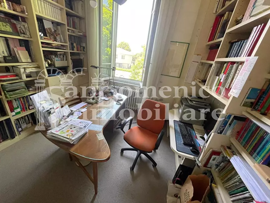 Immagine 40 di Villa in vendita  a Pisa