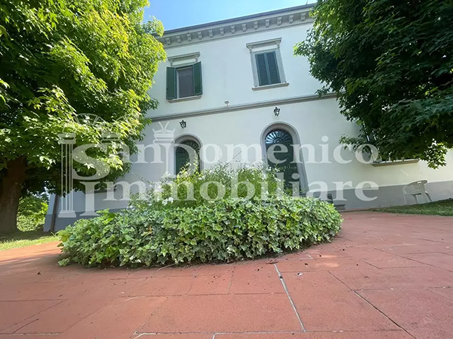 Immagine 52 di Villa in vendita  a Pisa
