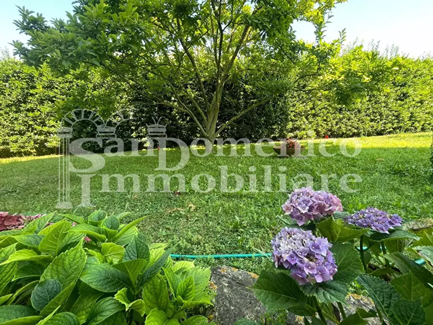 Immagine 72 di Villa in vendita  a Pisa