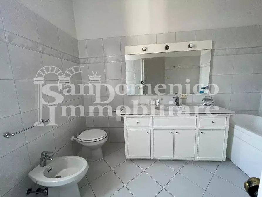 Immagine 43 di Villa in vendita  a Pisa