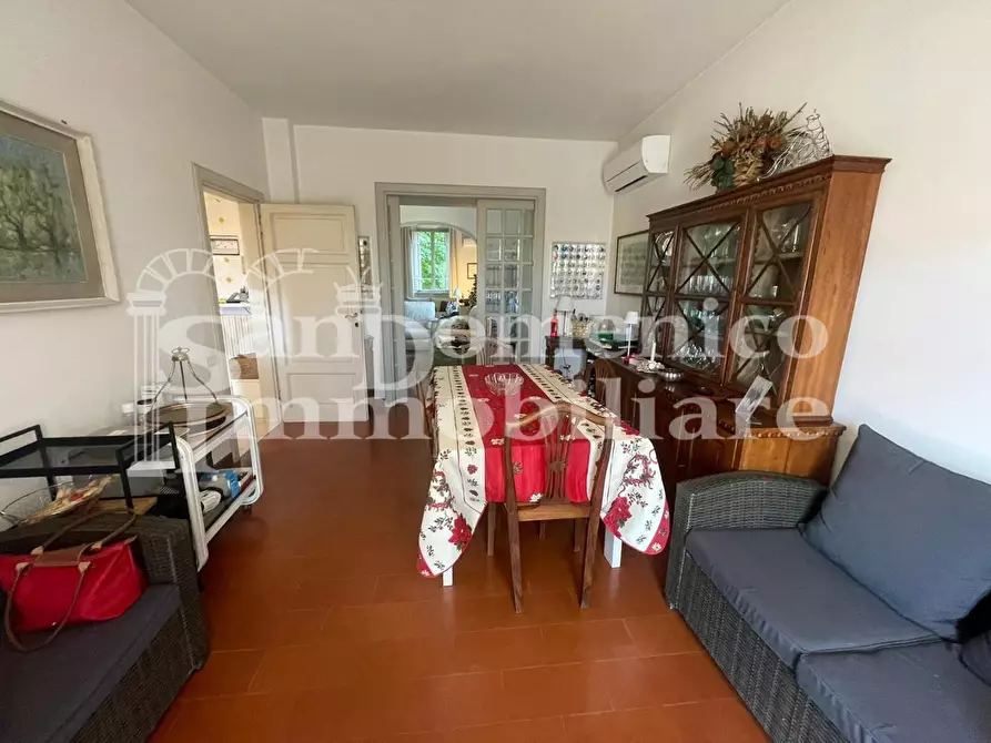 Immagine 15 di Villa in vendita  a Pisa