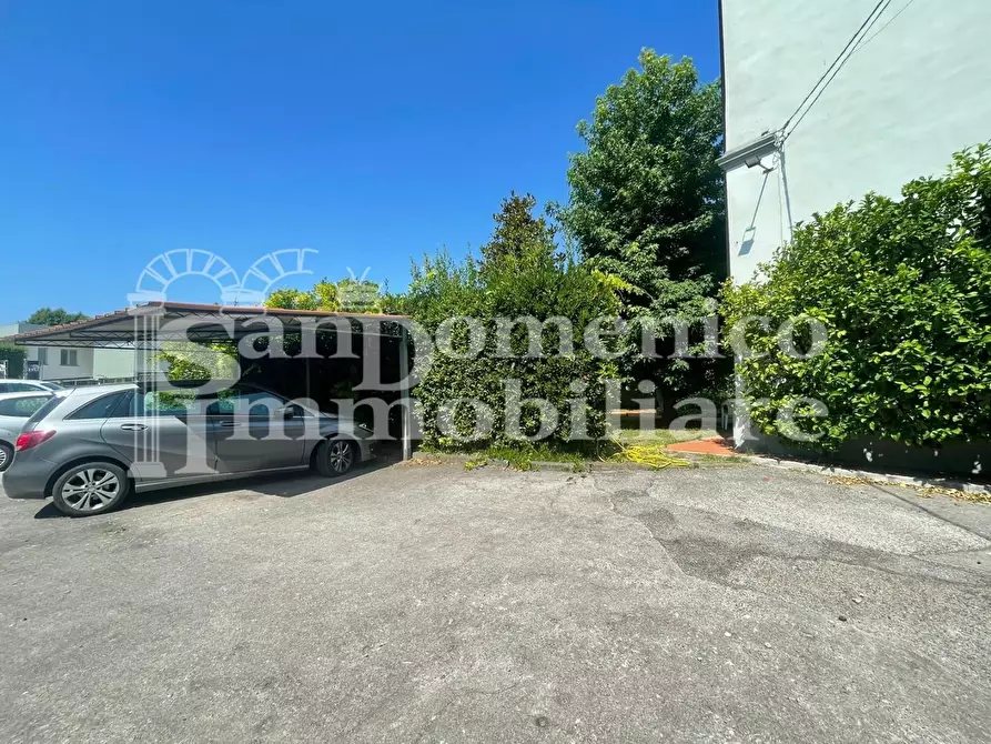 Immagine 53 di Villa in vendita  a Pisa