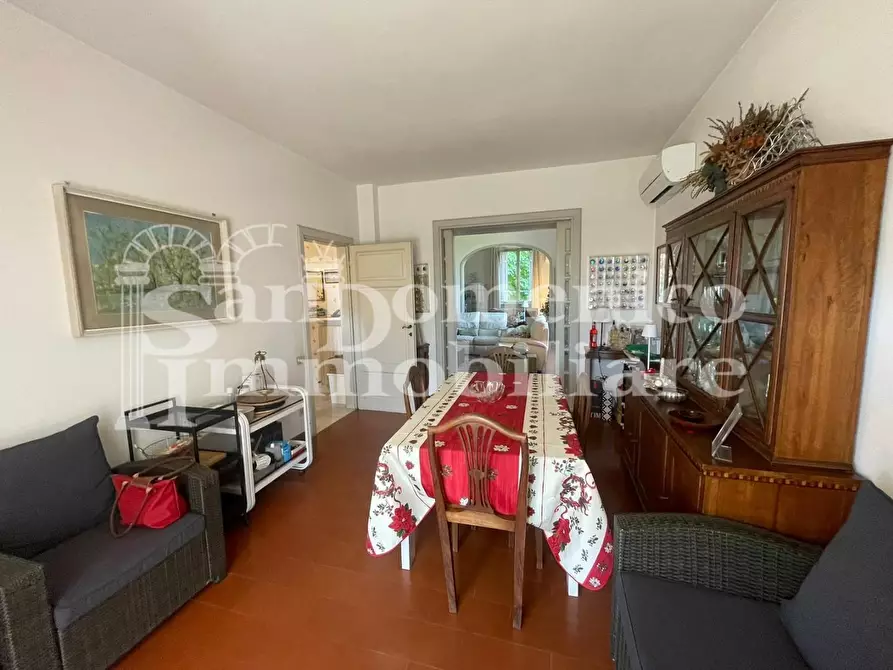 Immagine 11 di Villa in vendita  a Pisa