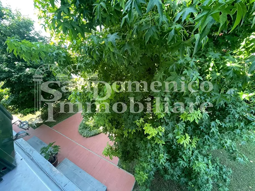 Immagine 75 di Villa in vendita  a Pisa