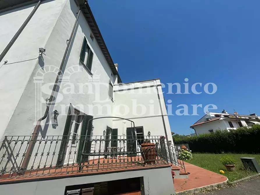 Immagine 61 di Villa in vendita  a Pisa