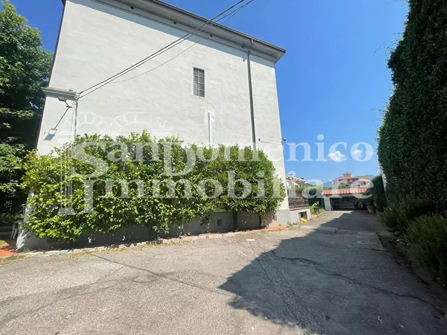 Immagine 62 di Villa in vendita  a Pisa