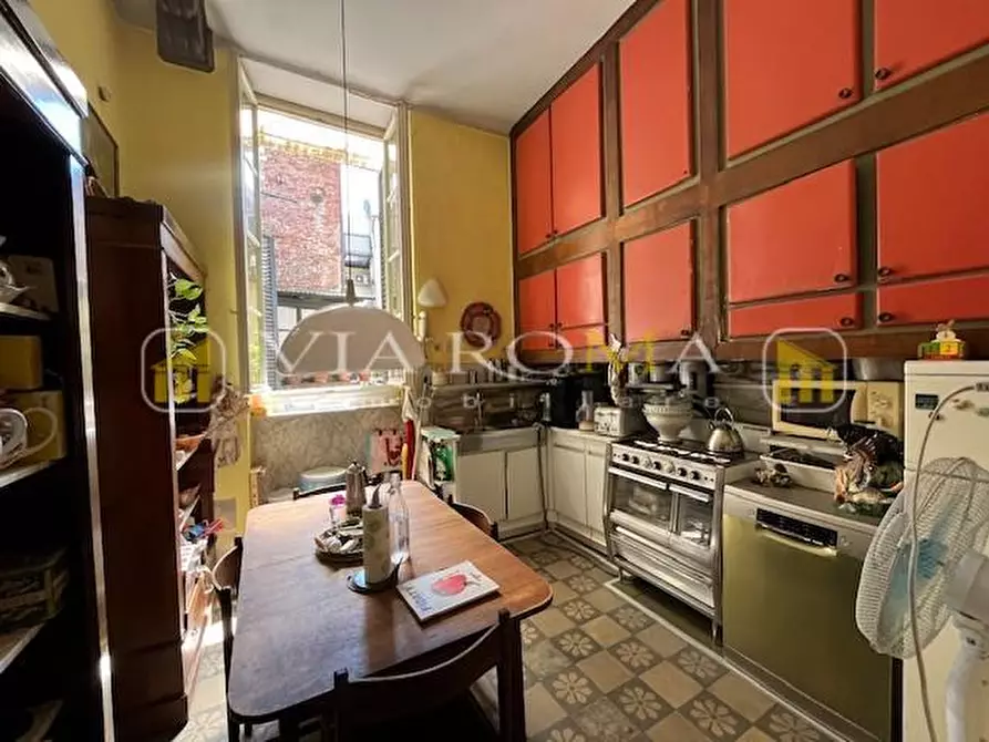 Immagine 4 di Appartamento in vendita  a Lucca